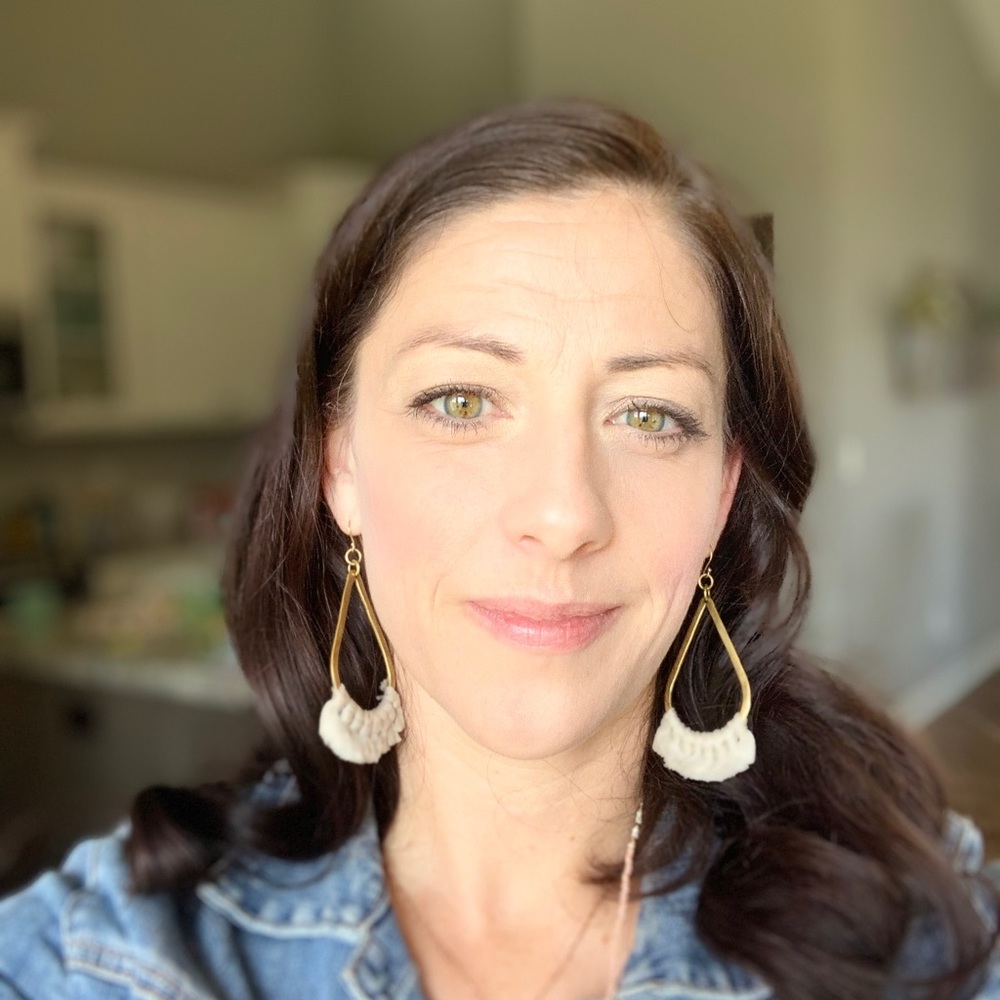 Meet your Posher, Lori